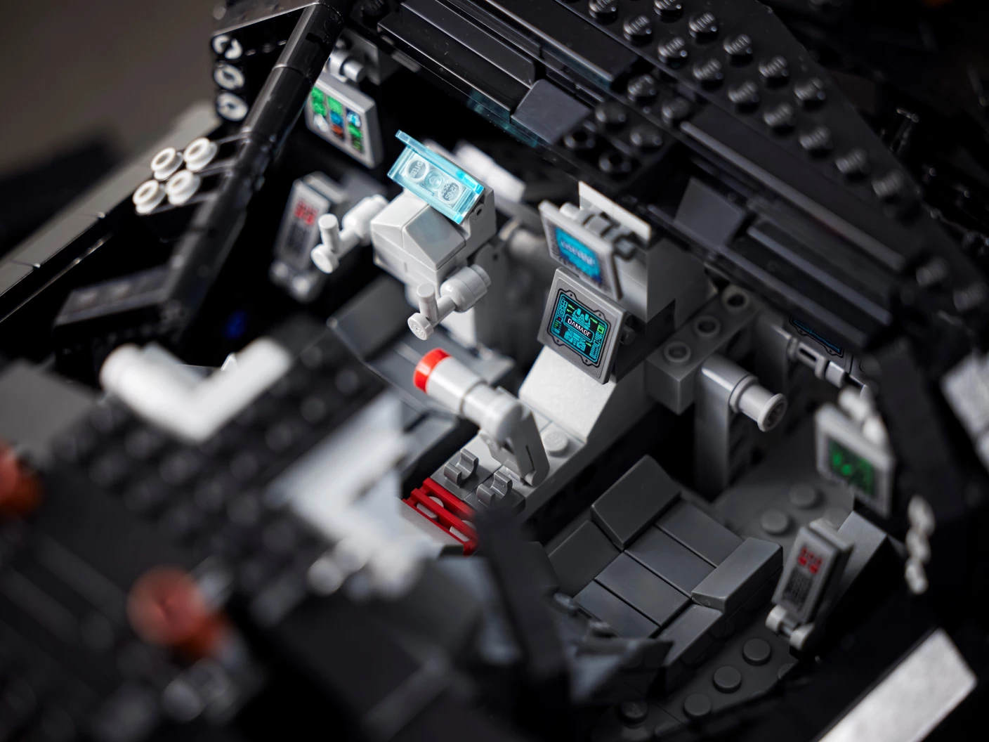 LEGO® DC Batman™ Batmobile™ Tumbler