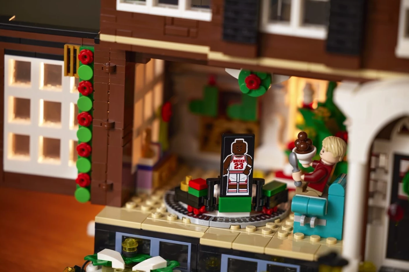 LEGO® Ideas Home Alone