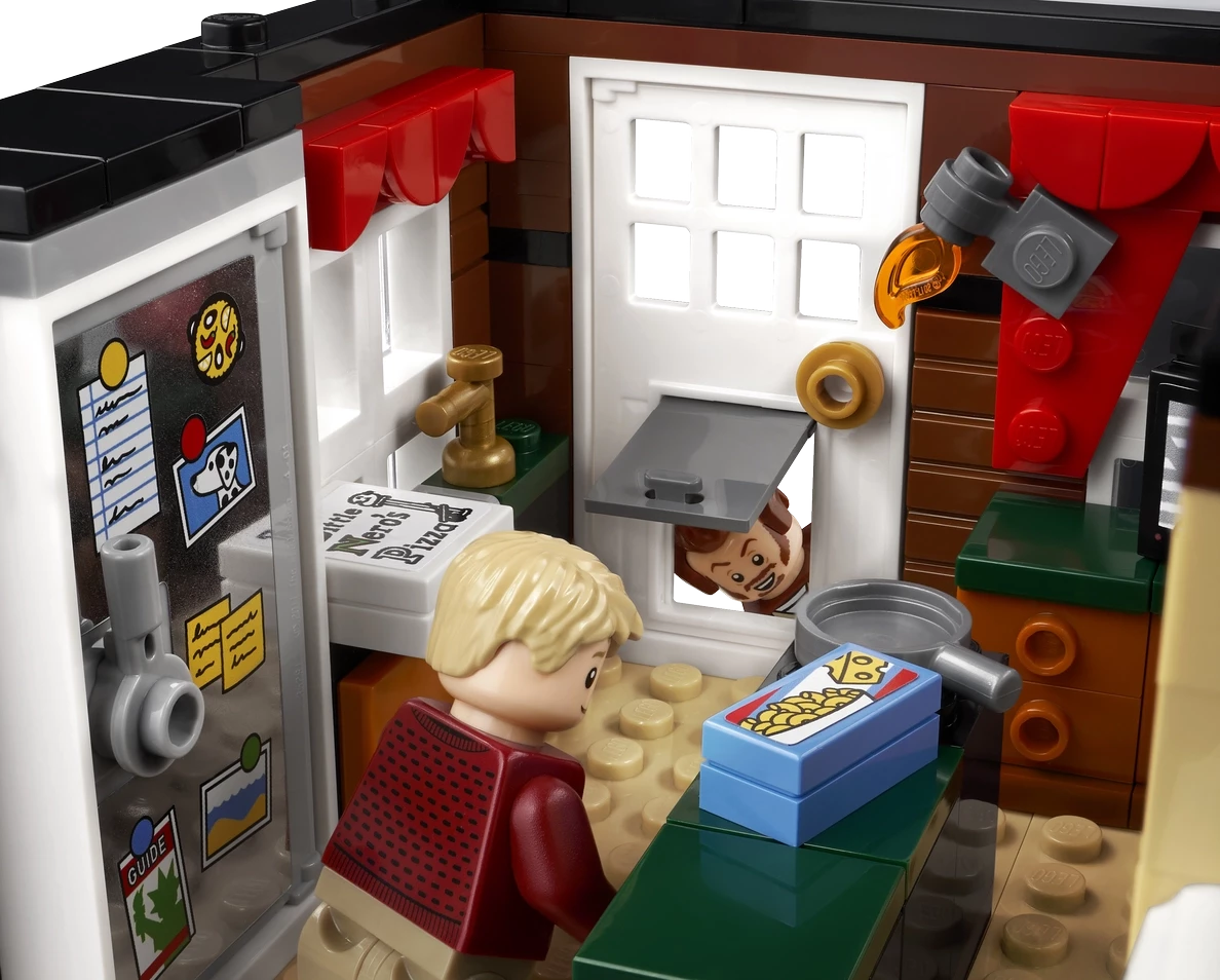 LEGO® Ideas Home Alone