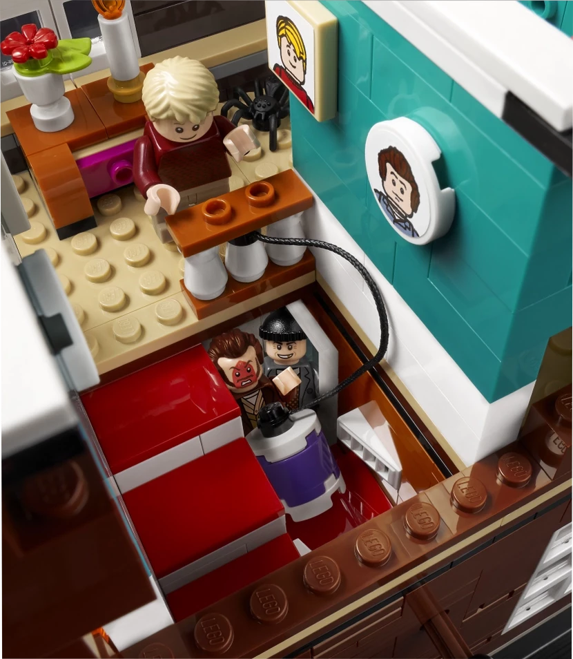 LEGO® Ideas Home Alone